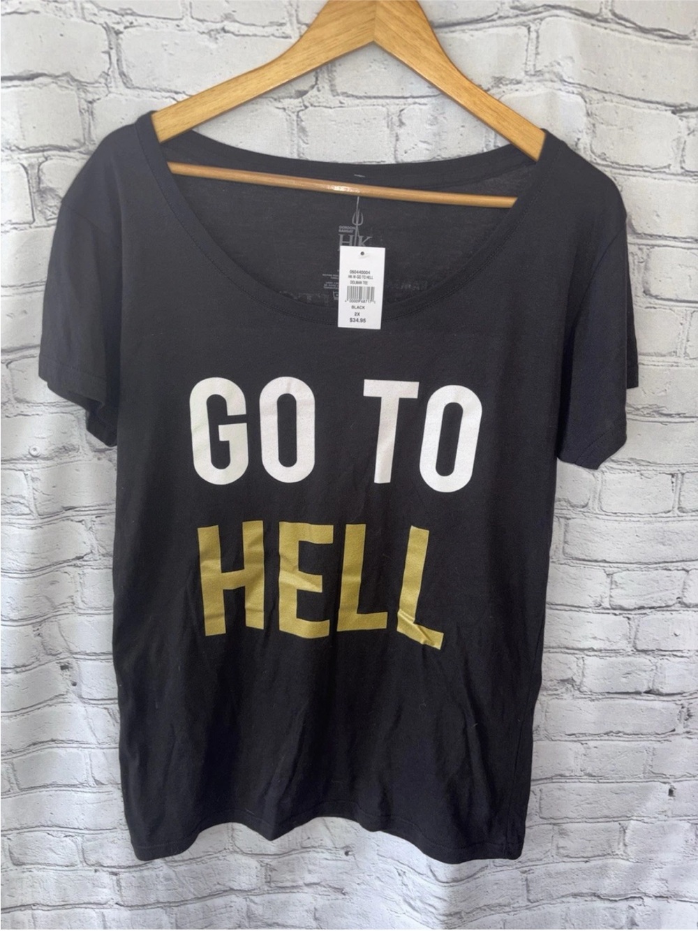 Gordon Ramsay Hell’s Kitchen Round Neck Black 2XL T-shirt Women’s Restaurant TV